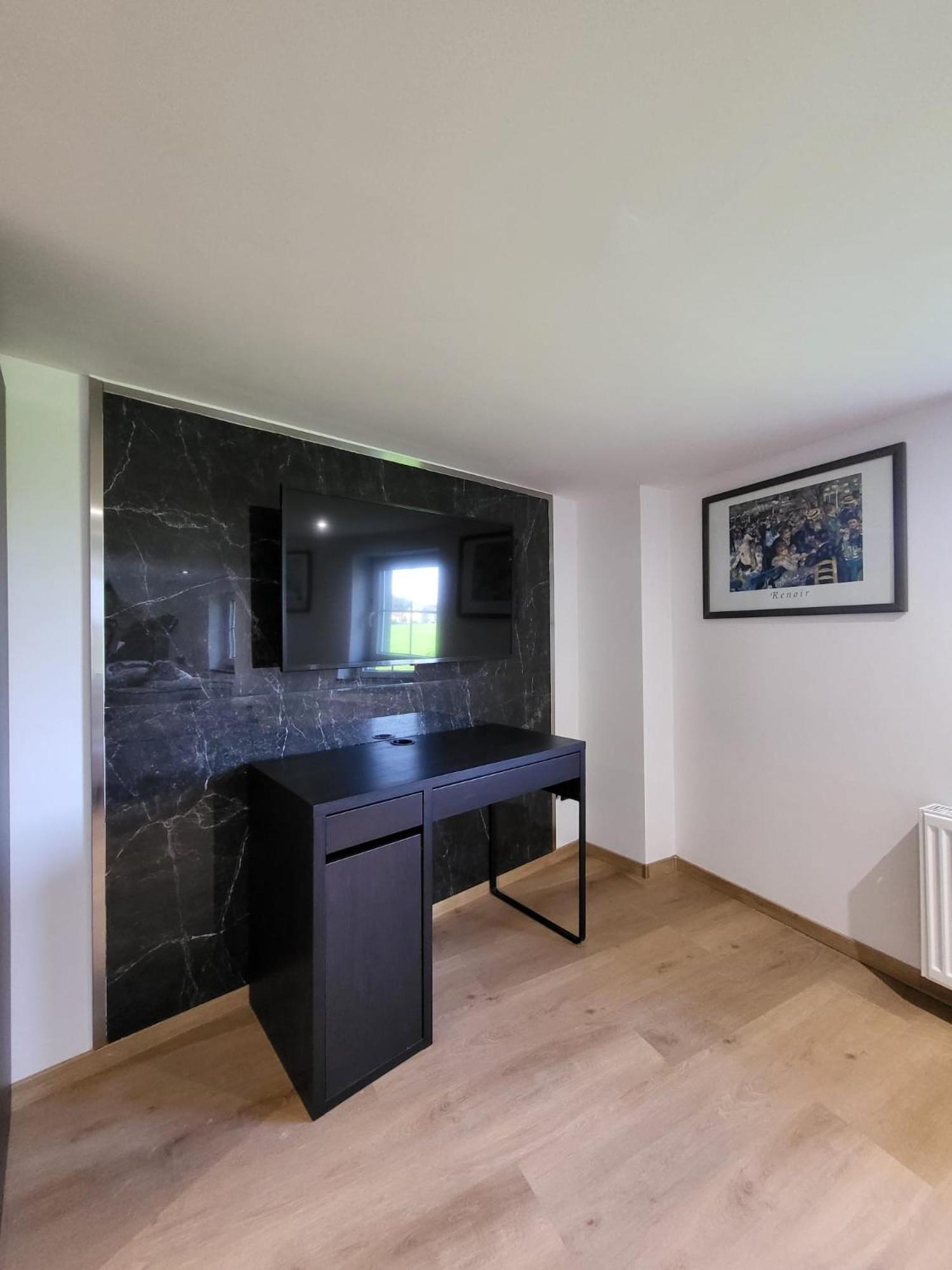 Ny-golden Apartments-dortmund Airport *