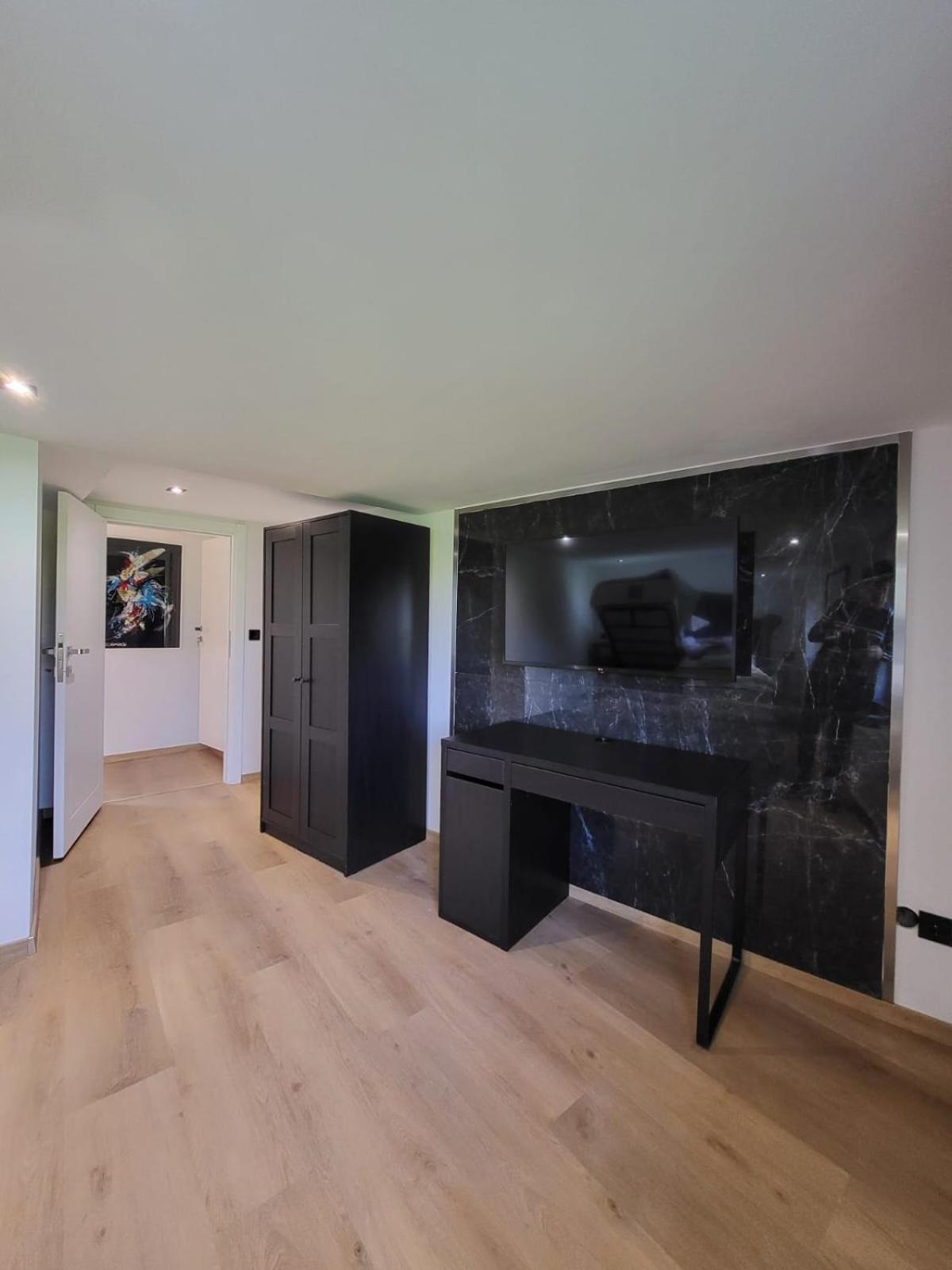 Ny-golden Apartments-dortmund Airport Apartment *