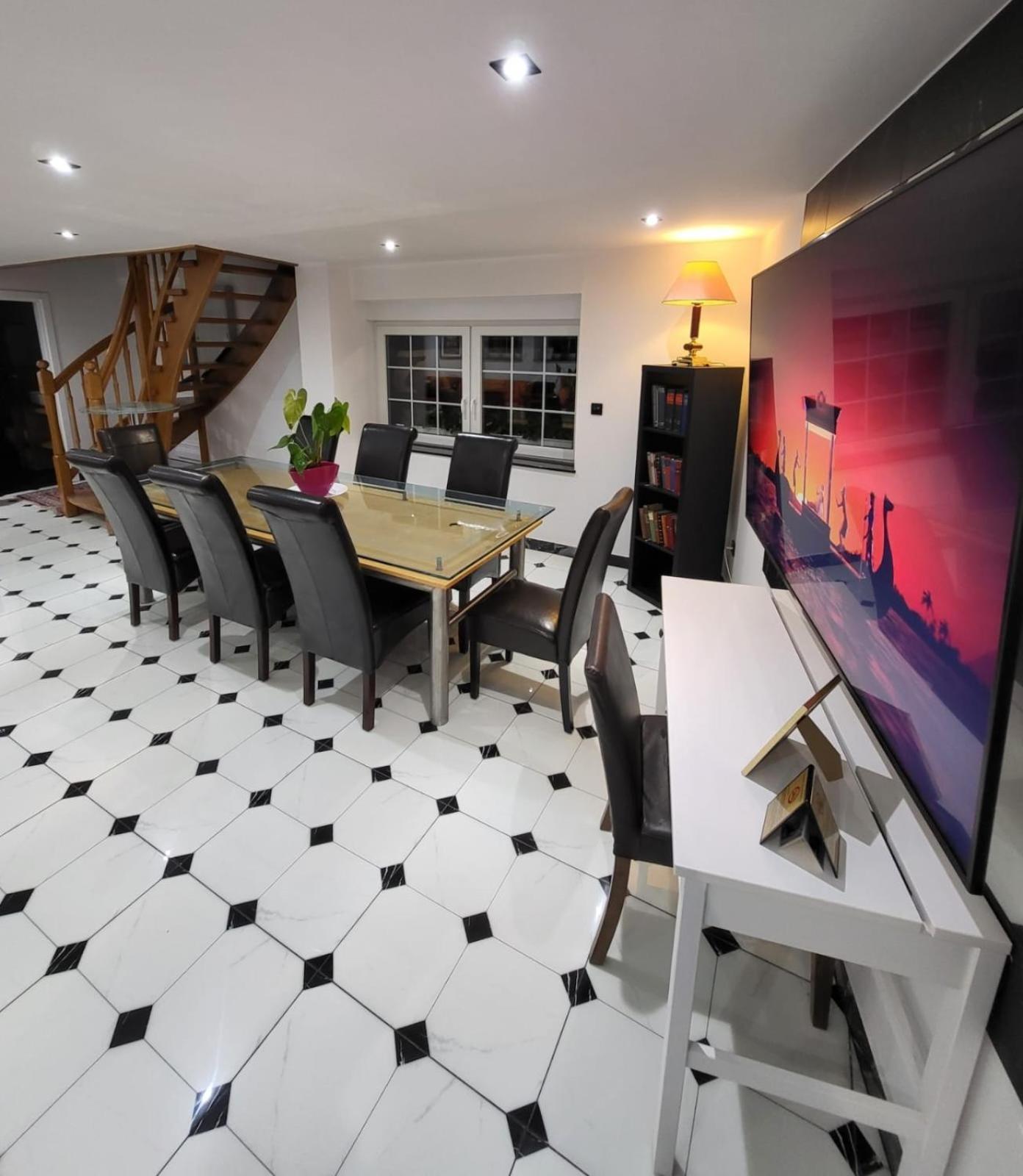 Ny-golden Apartments-dortmund Airport Apartment
