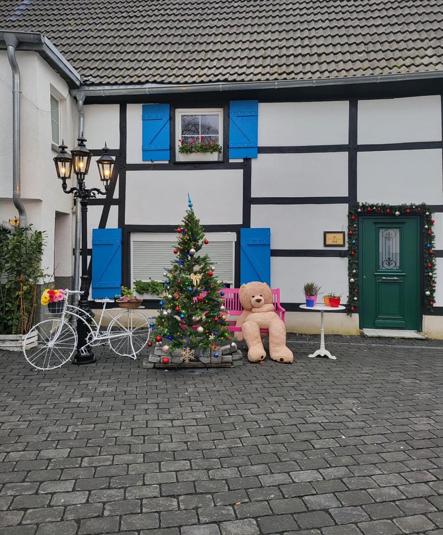 Ny-golden Apartments-dortmund Airport * Dortmund
